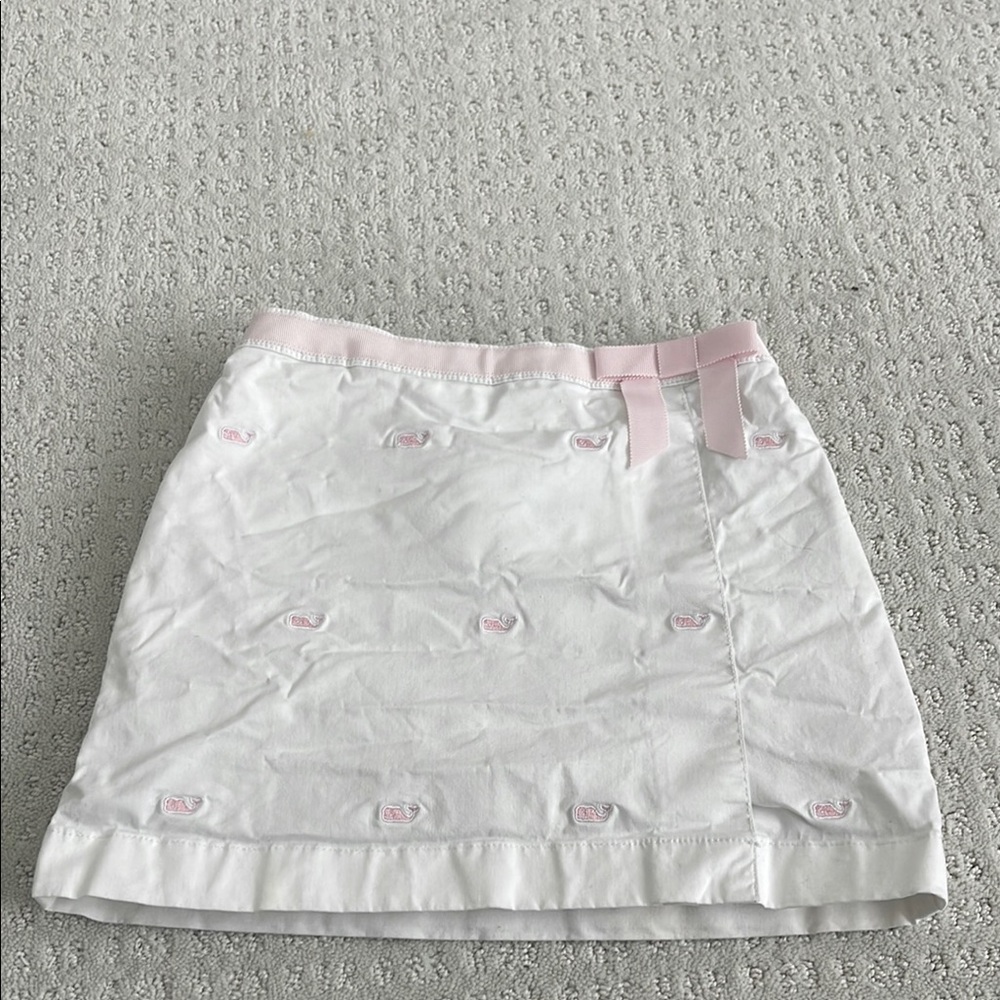 Vineyard Vines White Skirt with Pink Accents